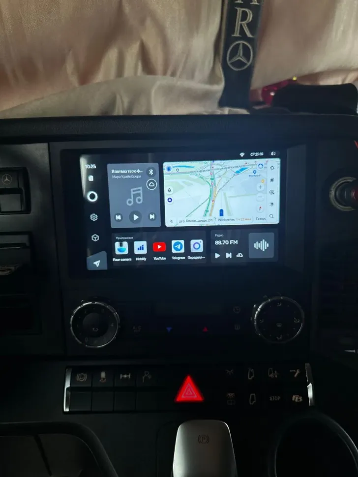 Штатная магнитола Teyes CC3 2K 4/64 Mercedes-Benz Actros (2011-2023)